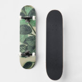 Bladeren en vertakkingen op de achtergrond van Cre Skateboard (Voorkant)