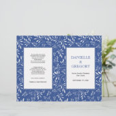 Bladeren patroon, indigoblauw gevouwen trouwprogra (Staand voorkant)