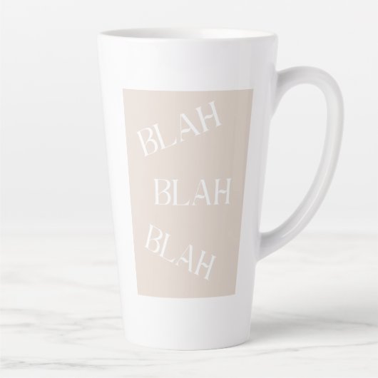 Blah Blah Blah Mots Latte Mug Arrière - plan Beige (Droite)