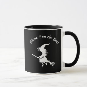 Blâmez-le sur la sorcière Boos Halloween Mug noir