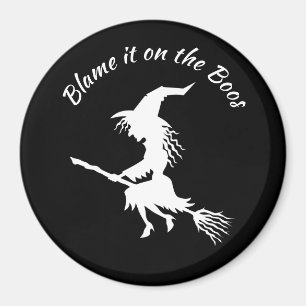 Blâmez-le sur le aimant de l'Halloween sorcière Bo