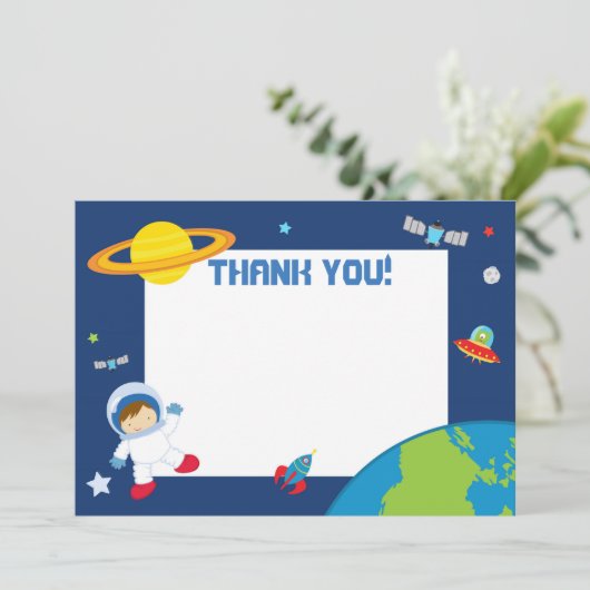 Blanc de carte de remerciements de l'espace (Debout devant)