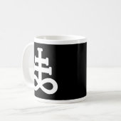 Blanc de double sur la tasse noire de symbole de (Devant gauche)