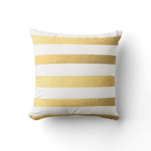 Blanc et coussin barré par or