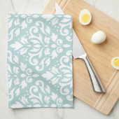 Blanco scroller Damask Ptn op Duck Egg Blue (B) Theedoek (Quarter Fold)