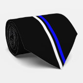 Blancs verticaux et Bleus sur cravate noire (Roulé)