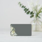 Blank Grijs Groen Snowberry + Eucalyptus Bruiloft Plaatskaartje (Staand voorkant)