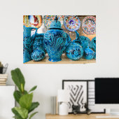 Blauw aardewerk op de markt poster (Thuiskantoor)