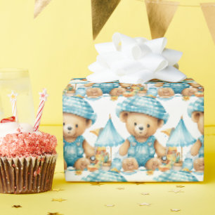 Blauw cadeaupapier voor baby en peuter met teddybe