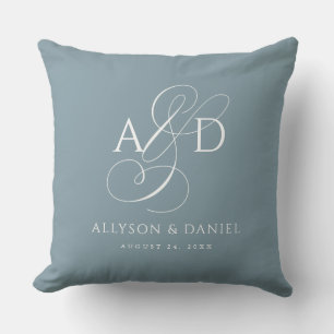 Blauw Elegant Initiaal Script Monogram Bruiloft Kussen