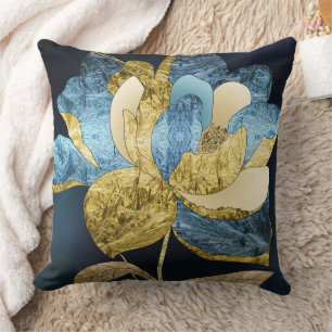 Blauw en goud abstracte bloem met getextureerde bl kussen