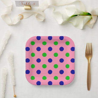 Blauw en groen op roze polka stippen patroon papieren bordje