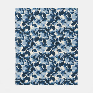Blauw en marine schilderachtig bloemmotief fleece deken