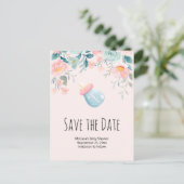 Blauw en roze Baby flesje Baby shower Opslaan Datu Uitnodiging Briefkaart (Staand voorkant)