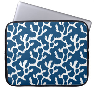 Blauw en wit Abstract koraal, herstellend patroon Laptop Sleeve