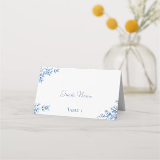 Blauw en Wit Bloemstuk Bruiloft Plaatskarten