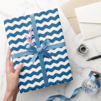 Blauw en wit Chevron Cadeaupapier