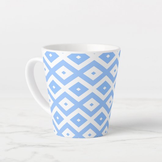 Blauw en wit diamantpatroon latte mok (Linkerhoek)