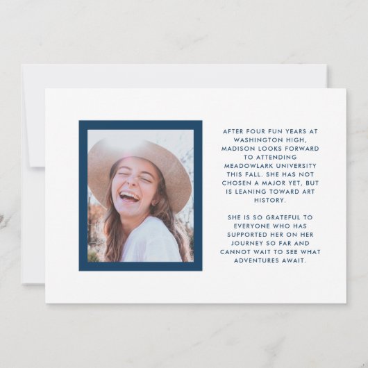 Blauw en Wit Gefeliciteerd Afstudeerder Twee Foto Aankondiging (Achterkant)