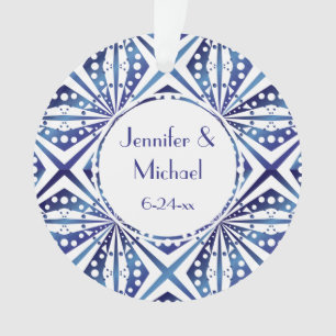 blauw en wit geometrisch patroon ornament