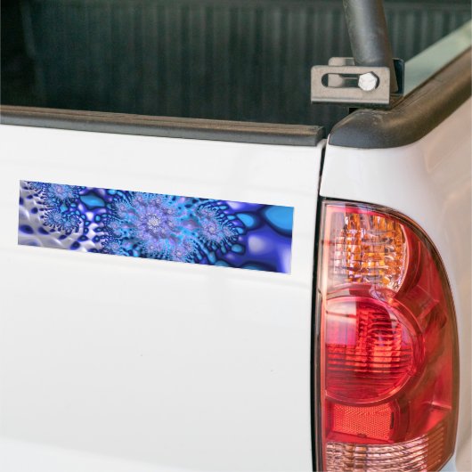 Blauw en wit Trippy Groovy Fine Fractal Abstract Bumpersticker (Op Truck)