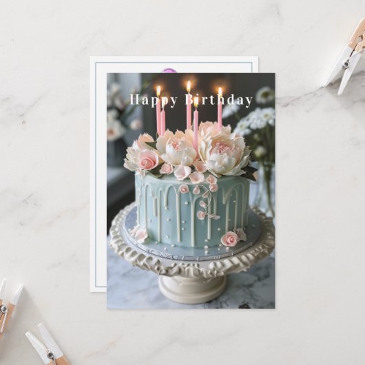 Blauw en Witte Verjaardagstaart Roze Bloemen Kaars Kaart (Voorkant / Achterkant in situ)