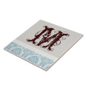 Blauw filigraan Damask Monogram Display Tegel Tegeltje (Zijkant)