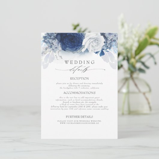 Blauw Gekleurde Bloemen Trouwinformatie Informatiekaartje (Staand voorkant)