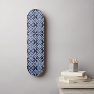Blauw geometrisch patroon retro stijl skateboard