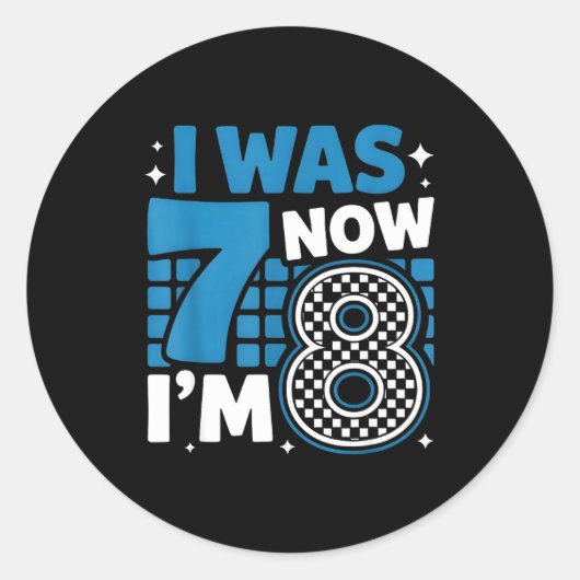 Blauw geruit ik was 7 nu ben ik 8 verjaardagsjonge ronde sticker (Voorkant)