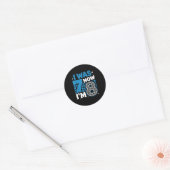 Blauw geruit ik was 7 nu ben ik 8 verjaardagsjonge ronde sticker (Envelop)