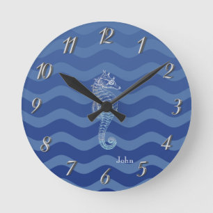 Blauw gestreepte golven met zeepaardje in scheepva ronde klok