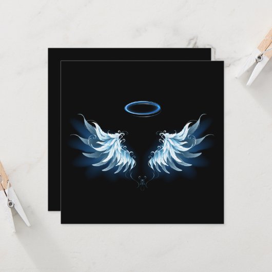 Blauw gloeiende engelenvleugels op zwarte achtergr kaart (Voorkant / Achterkant in situ)