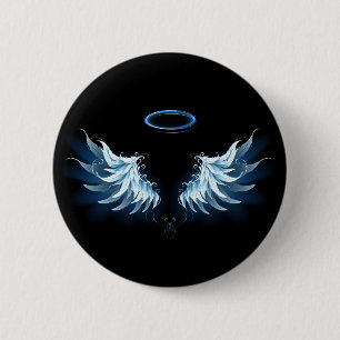 Blauw gloeiende engelenvleugels op zwarte achtergr ronde button 5,7 cm