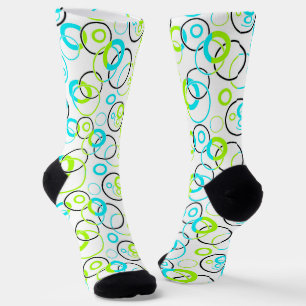 blauw groene en zwarte ringen en cirkels op wit sokken