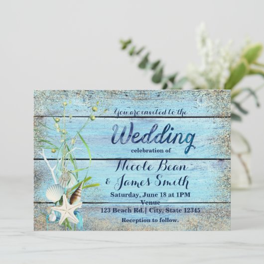 Blauw Hout Strand Tropische BRUILOFT Uitnodiging (Staand voorkant)