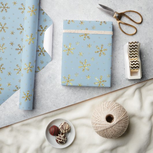 Blauw Kerstmis Sneeuwvlok Cadeaupapier (Crafts)
