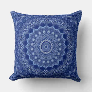 Blauw Mandala patroon met Starburst Symmetrie Kussen