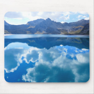 Blauw meerlandschap muismat