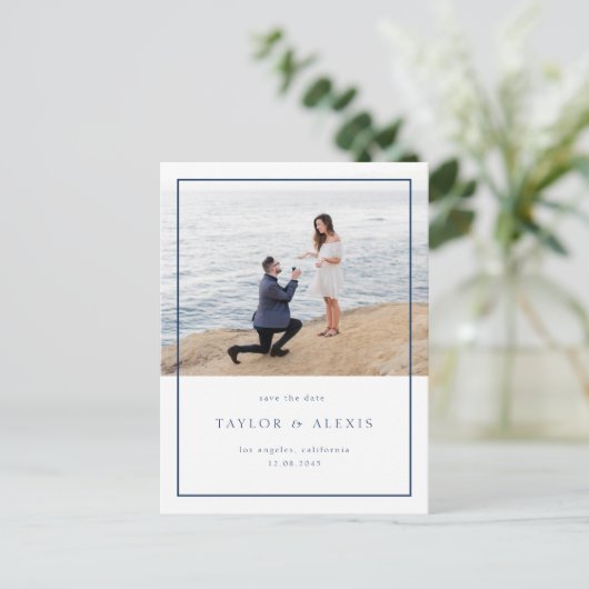 Blauw Minimalistisch Frame Foto Save the Date Briefkaart (Staand voorkant)