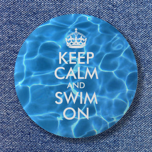 Blauw poolwater kalm houden en draaien aan ronde button 5,7 cm