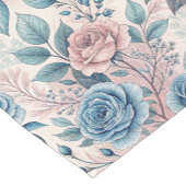 Blauw & Roze Rozenpatroon op Zacht Pinkish-Wit Korte Tafelloper (Hoek)