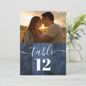 Blauw Rustiek Schuur Hout Boho Foto Tafelnummer (Staand voorkant)