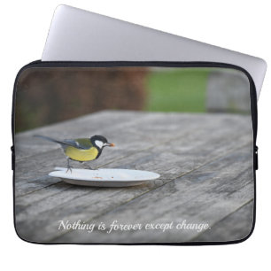 Blauw Tit Feeding of a Cake Bord with Quote Laptop Sleeve