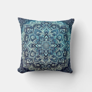 Blauw Verlopend Mandala-ontwerp Kussen