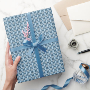 Blauw verticaal gestreept patroon met retro hart e cadeaupapier