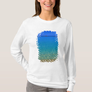Blauw water, Exuma-eilanden, Bahama's. T-shirt