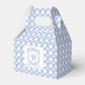 Blauw Wedgewood Coquette Grandmillennial Monogram Bedankdoosjes (Voorkant Zijde)