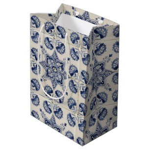 blauw wit geometrisch ventilatorpatroon medium cadeauzakje