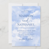 Blauw Wit Sparkle Wolken Dromerige Elegante Bruilo Kaart (Voorkant)